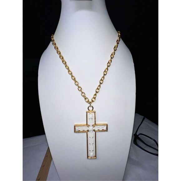 Gold Tone and‎ White Metal Large Modernist Cross Pendant Necklace - Picture 2 of 10